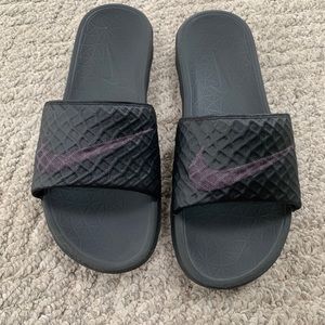 nike slides men size 9
